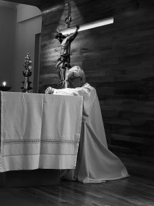 21.02_Adorazione-Eucaristica-2