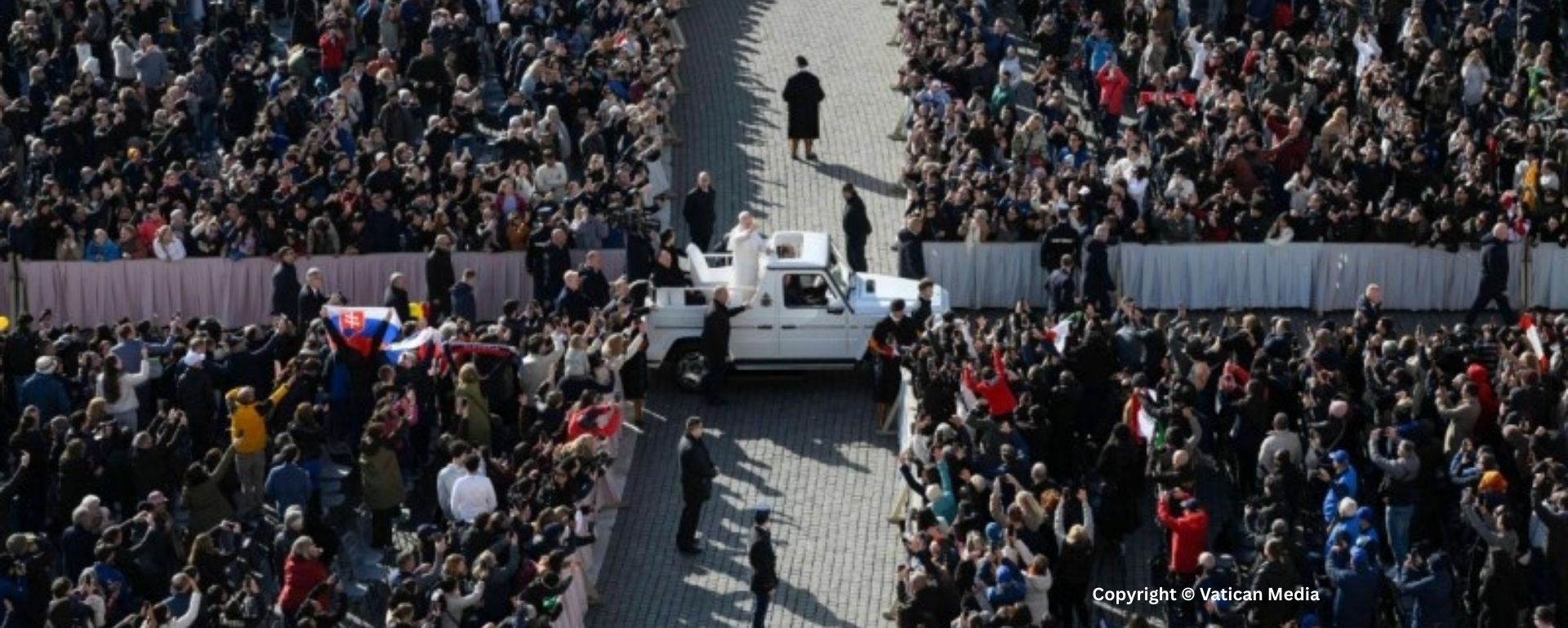 The mystery of the Church, sacrament of the union with God, and the unity of all humanity